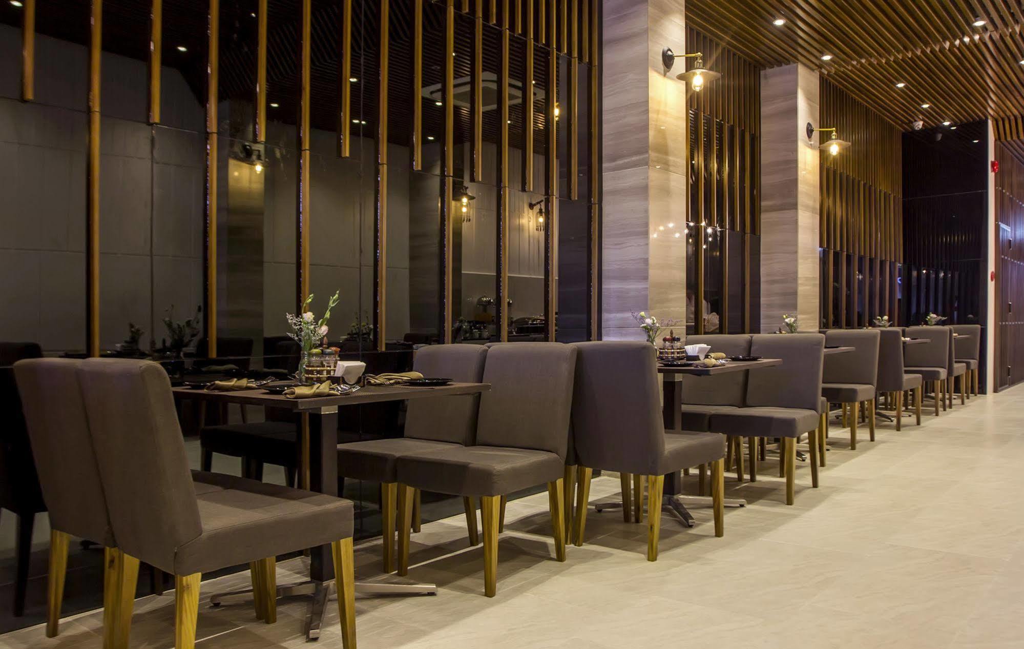 Aroma Nha Trang Boutique Hotel Exterior photo